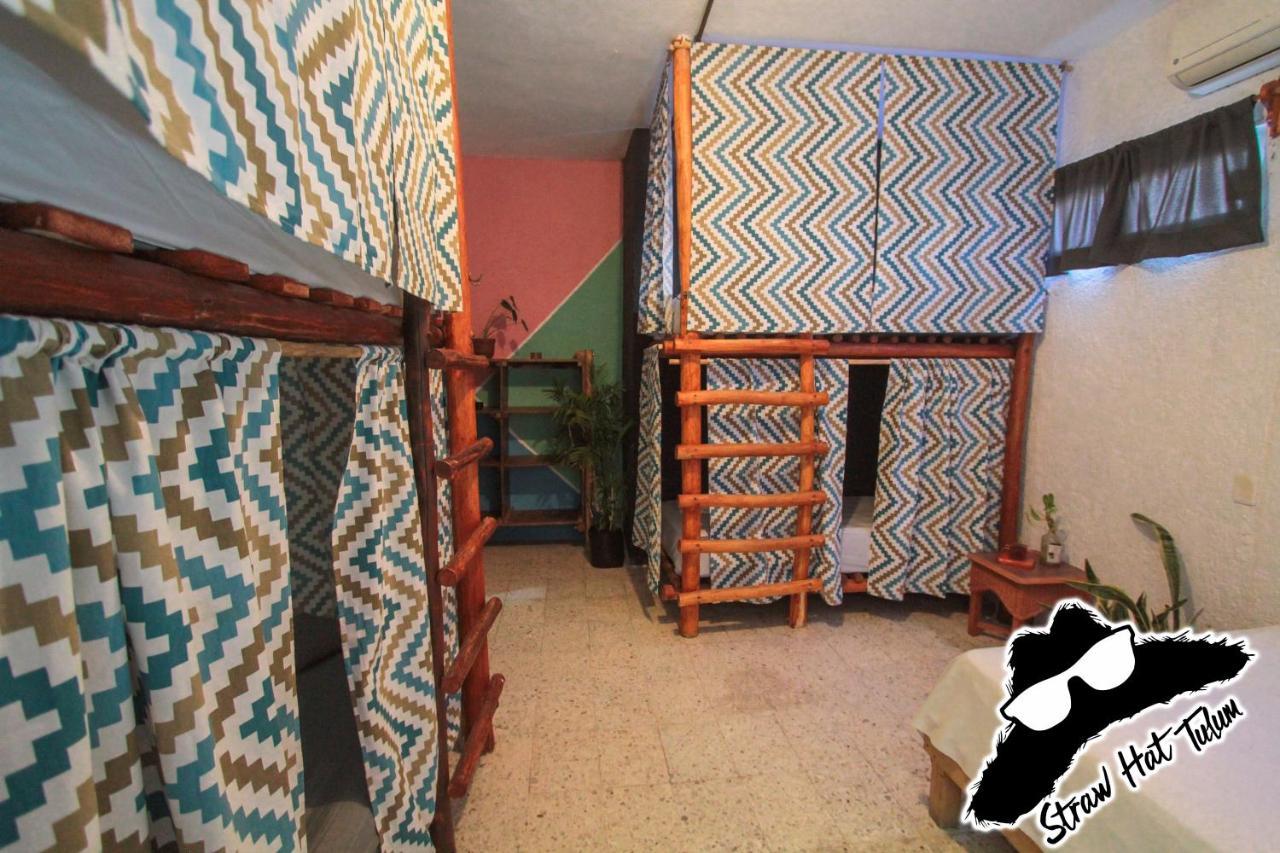 Straw Hat Hostel & Rooftop Bar Tulum Kültér fotó