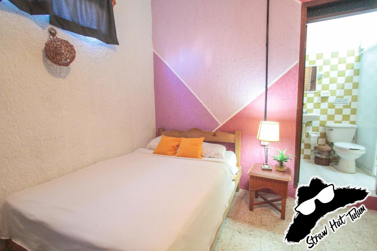 Straw Hat Hostel & Rooftop Bar Tulum Kültér fotó