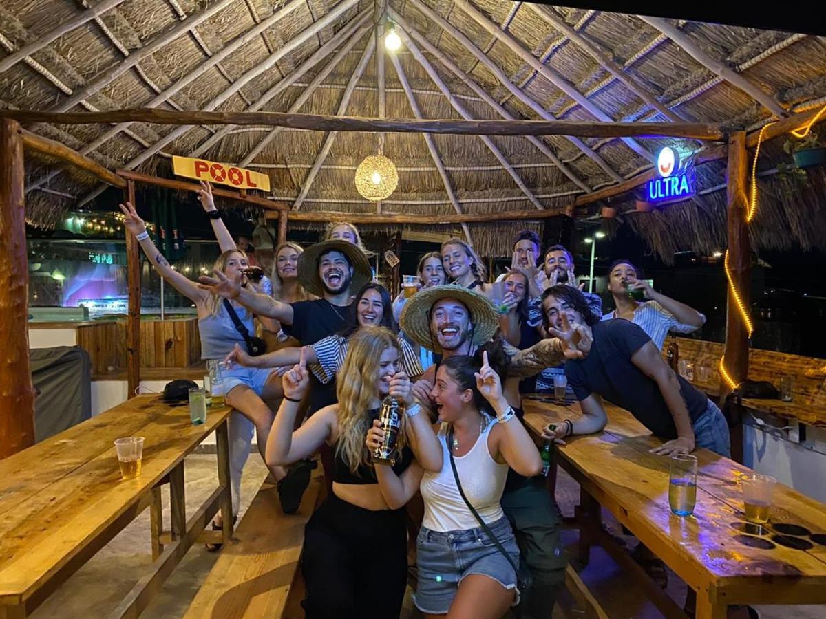 Straw Hat Hostel & Rooftop Bar Tulum Kültér fotó