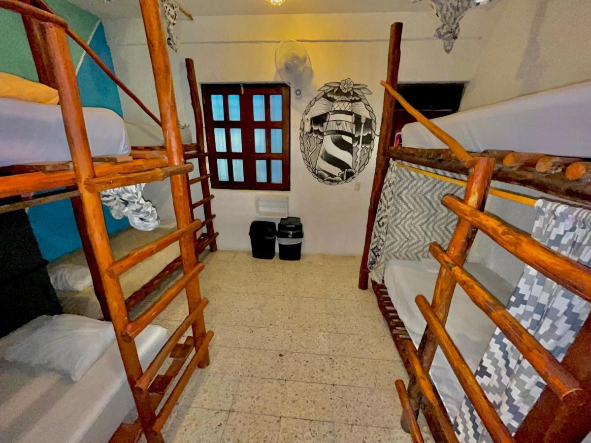 Straw Hat Hostel & Rooftop Bar Tulum Kültér fotó