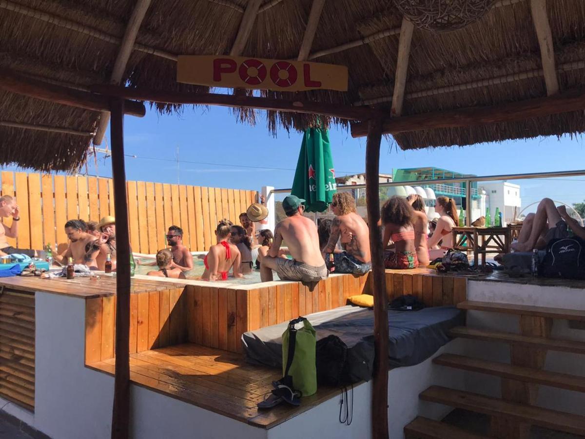 Straw Hat Hostel & Rooftop Bar Tulum Kültér fotó